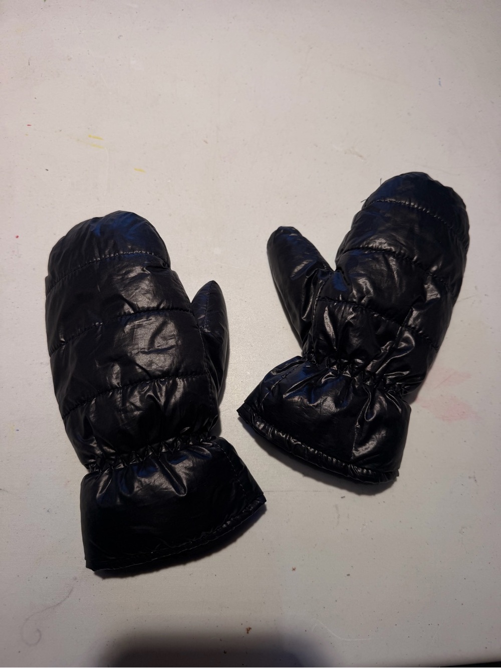 Black Kids Insulated Mittens - Brand Unspecified